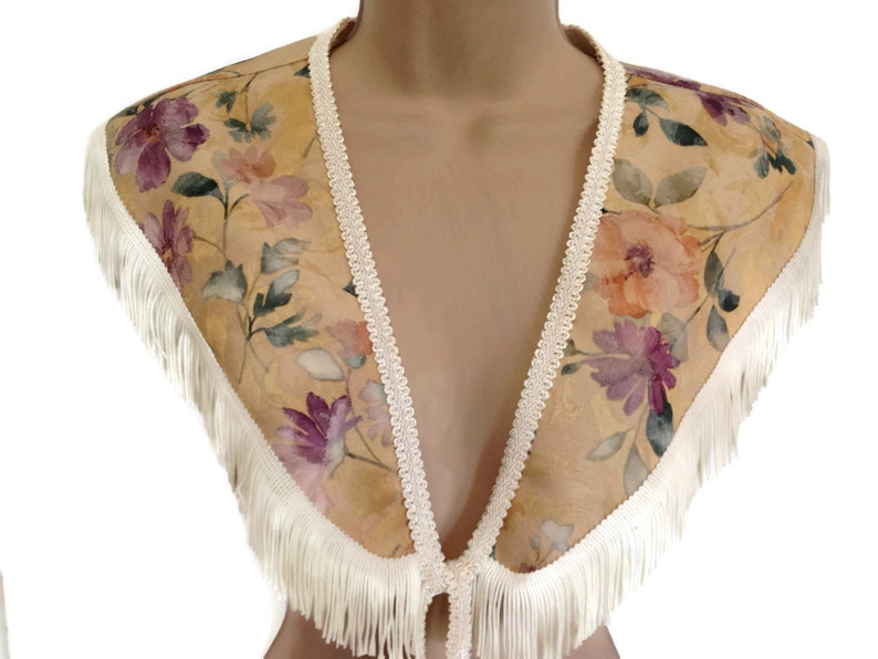 floral capelet