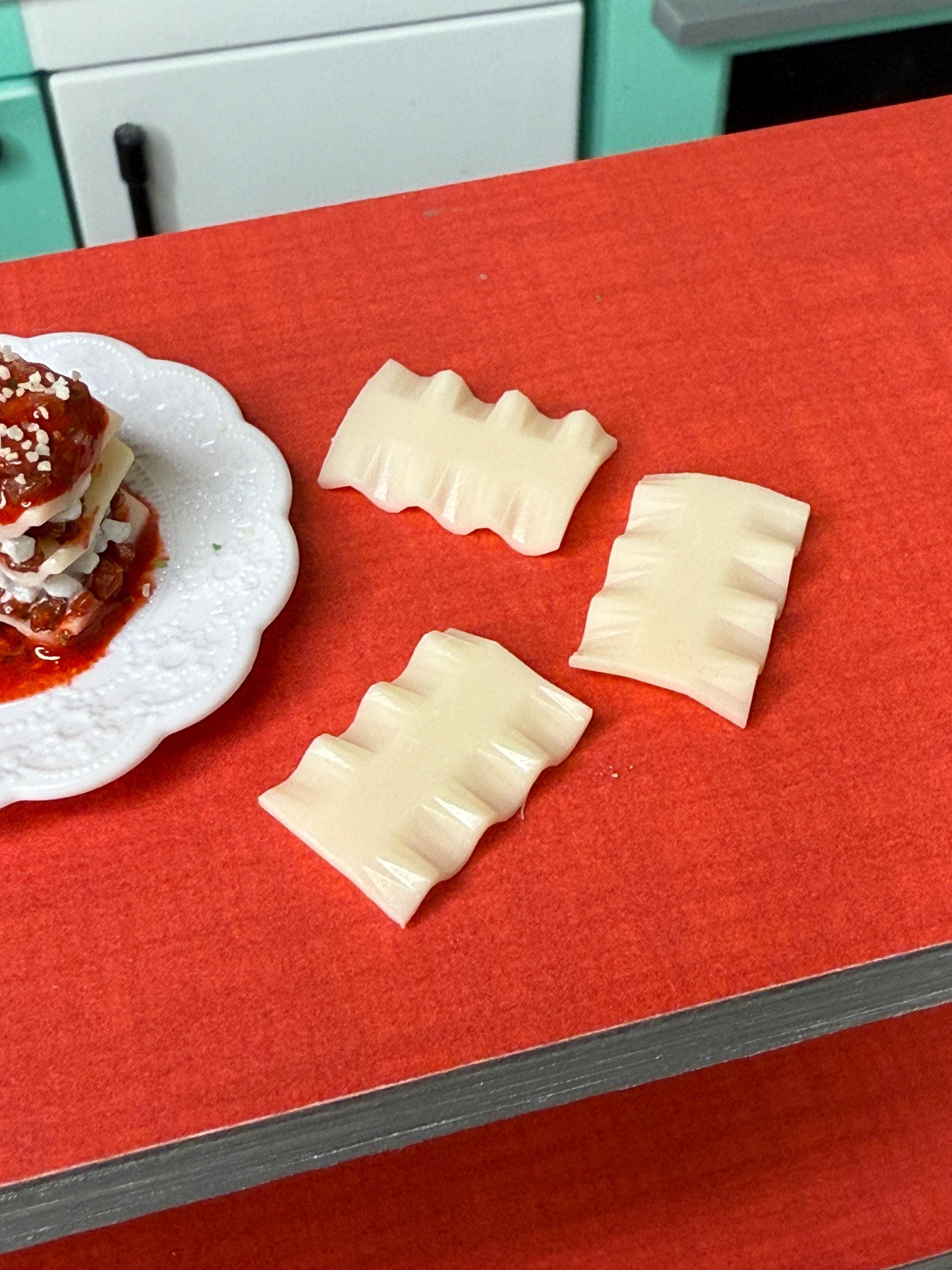 1:6 Scale Miniature Lasagne Noodles