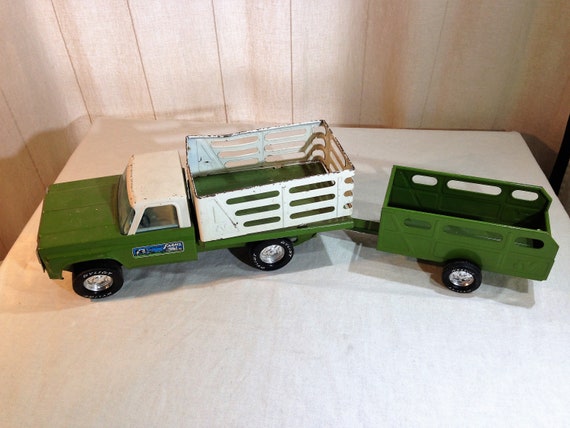 nylint farms truck and trailer