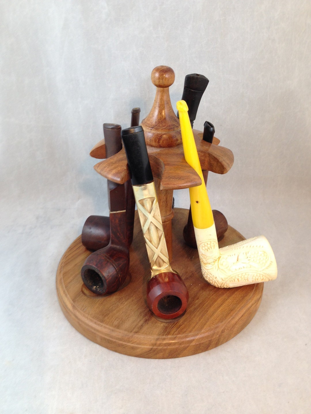 Vintage Wooden Round Pipe Rack With Six Assorted Pipes 02420 Etsy