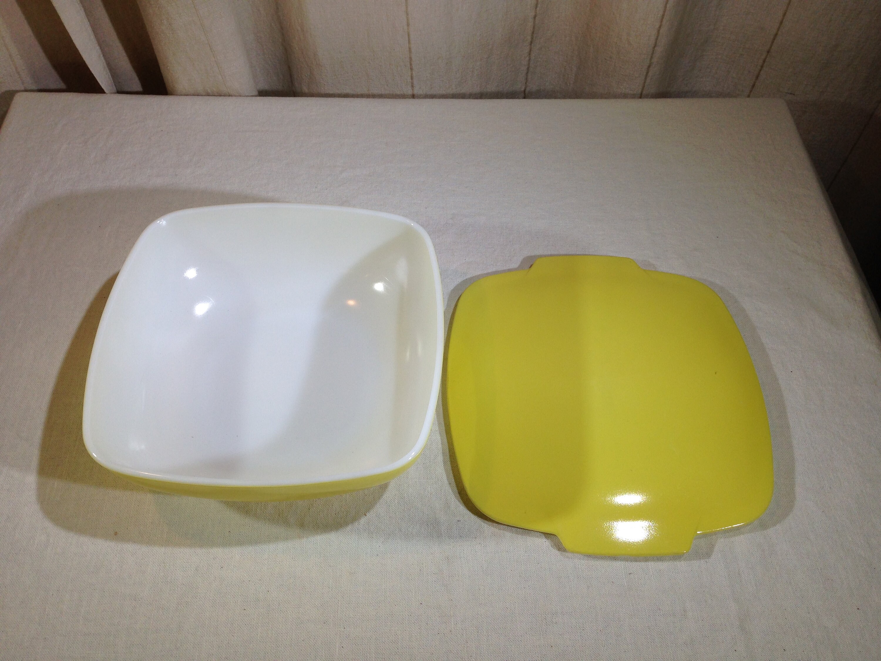 Vintage Pyrex Casserole Bowl With Lid Yellow With White Marked