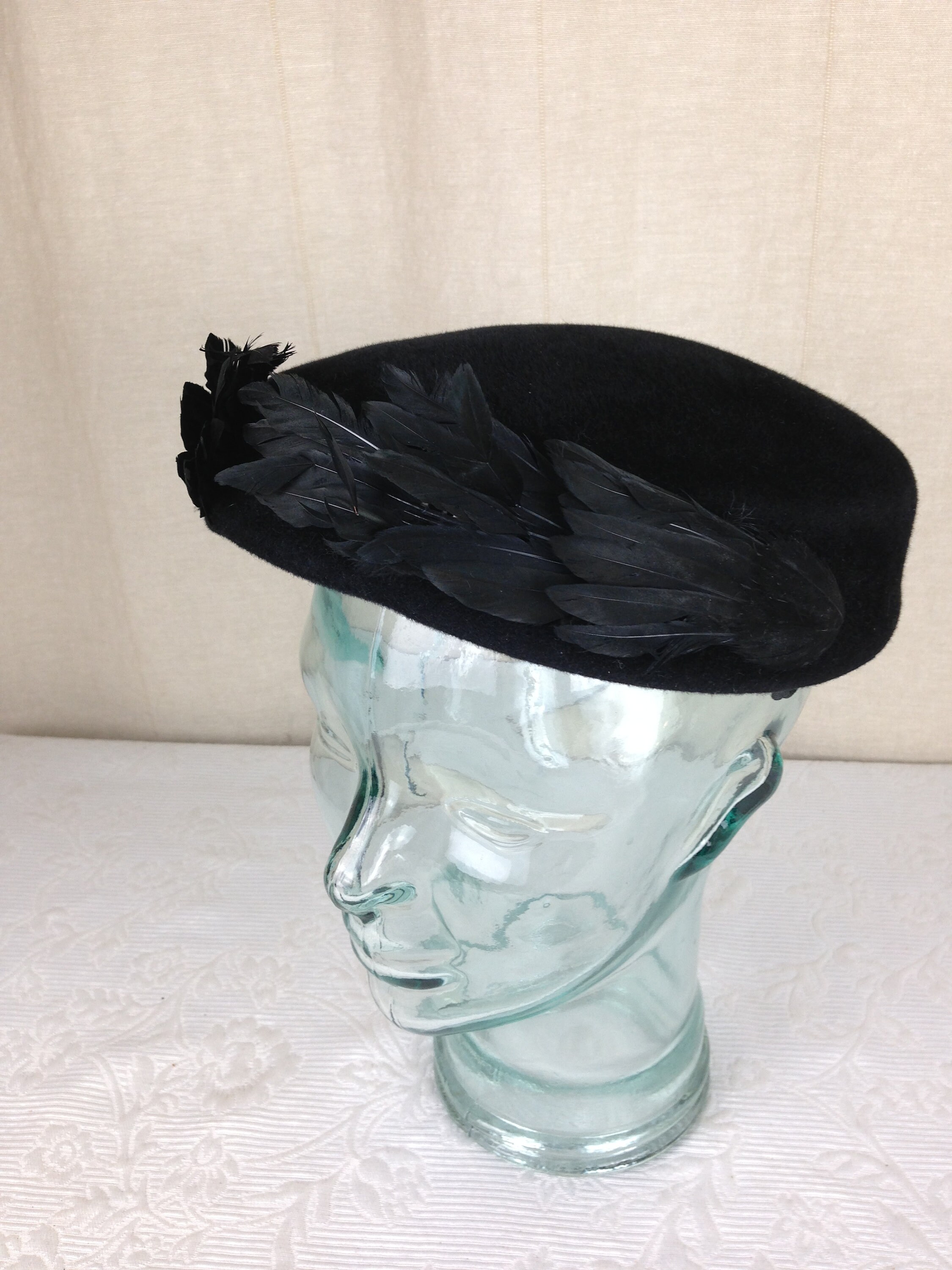Beautiful vintage feather hat by Doris Designed Gene Doris Hat - Etsy main image 4