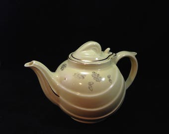 Vintage Hall Teapot Style 0799 6 Cup Hook Lid Yellow with Gold Decor     04098