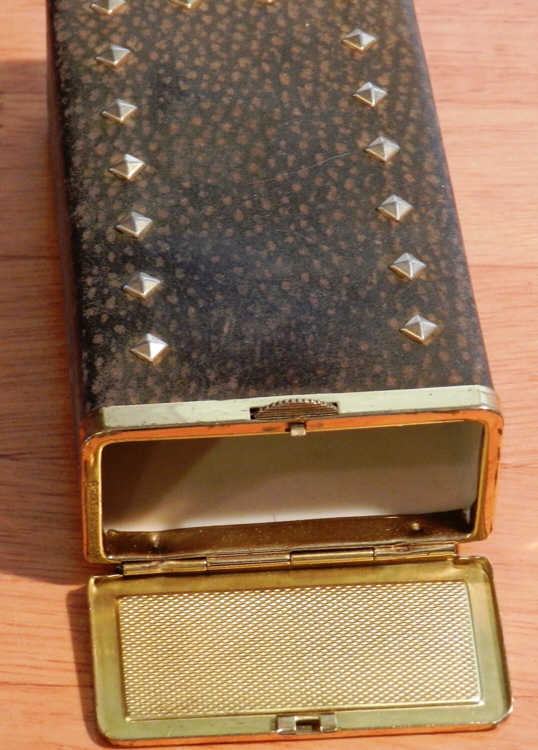 princess gardner leather cigarette case Vintage Princess Gardner Cigarette Case Green Leather Cover Over Gold Tone  Case With Decorative Studs Made in Germany 05075