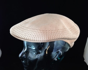 Kangol Tropic 504 Czapka typu gazeciarz w kolorze beżowym z teksturą dzianiny Rozmiar L 04376
