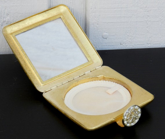 Vintage Avon 'Imperial Jewel' Compact Textured Go… - image 2