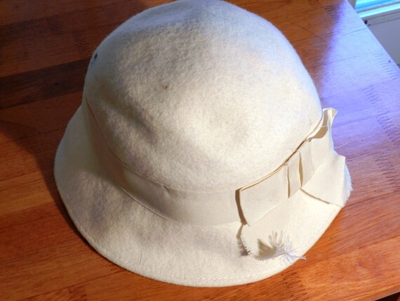 Ivory wool cloche hat Vintage 1930 main image 4