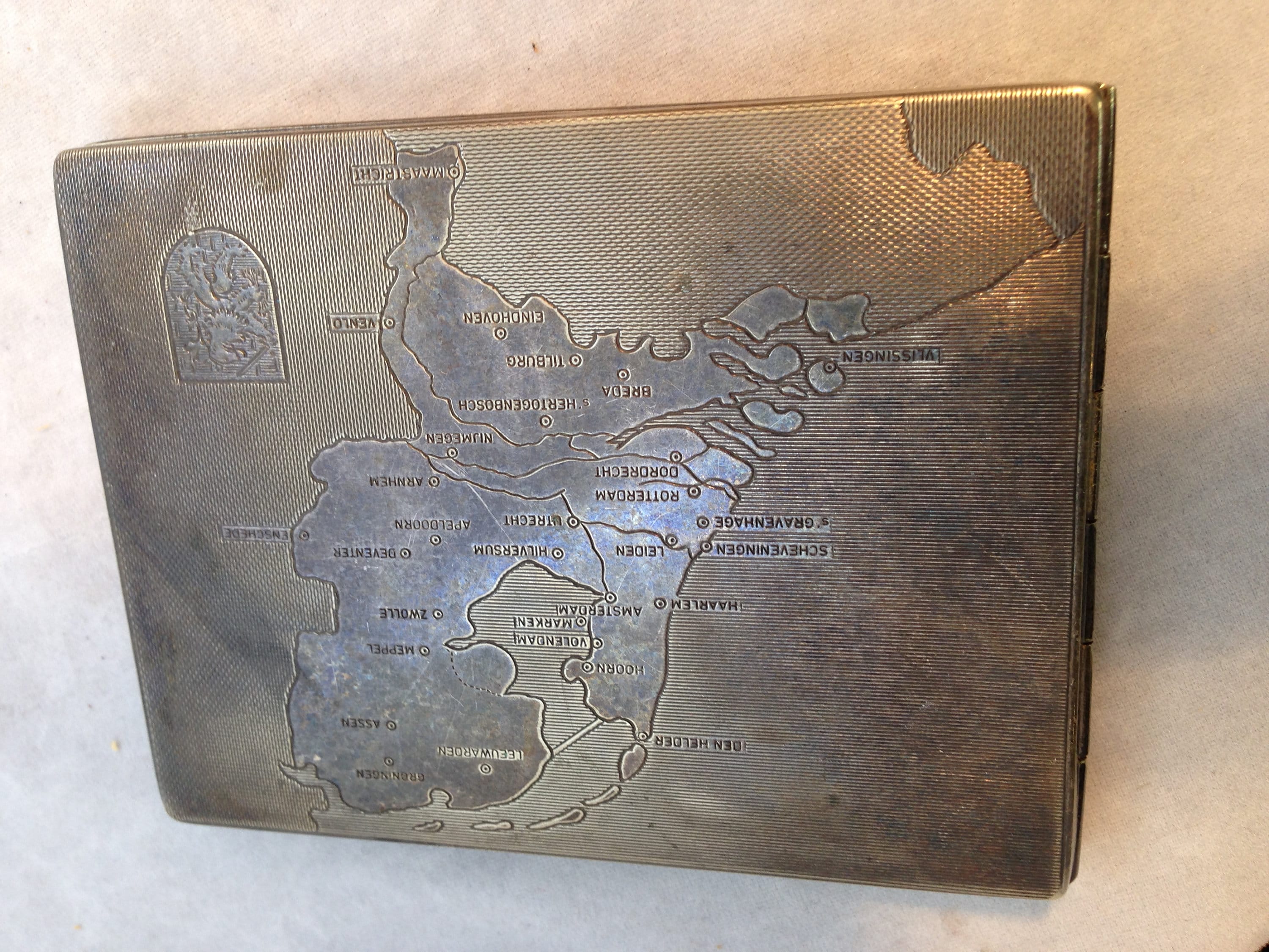 alpaca hoka cigarette case Vintage Alpacca Hoka Silver Plated Cigarette Case Featuring a Map of the  Netherlands 04241