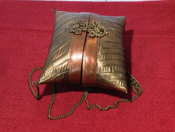 Vintage Brass and Copper Pillow Style Metal Purse… - image 2