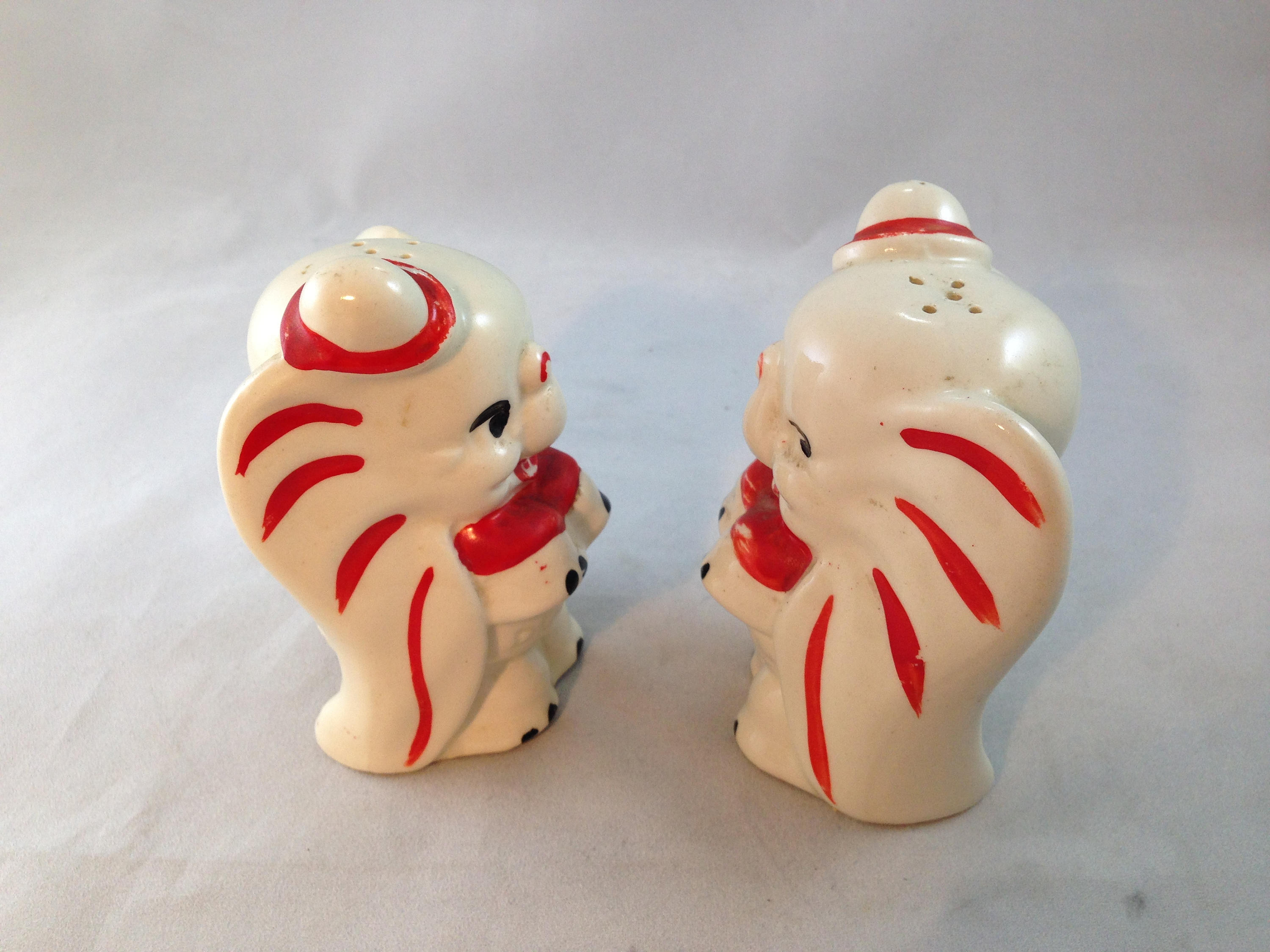 Vintage Dumbo Salt and Pepper Shakers Great Paint Walt Disney Etsy