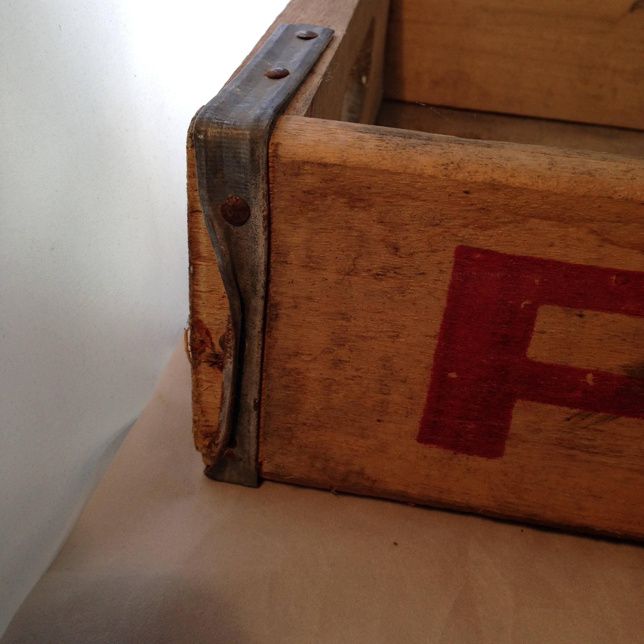 Vintage Pepsi-cola Case Sized Wooden Crate With Great Graphics 