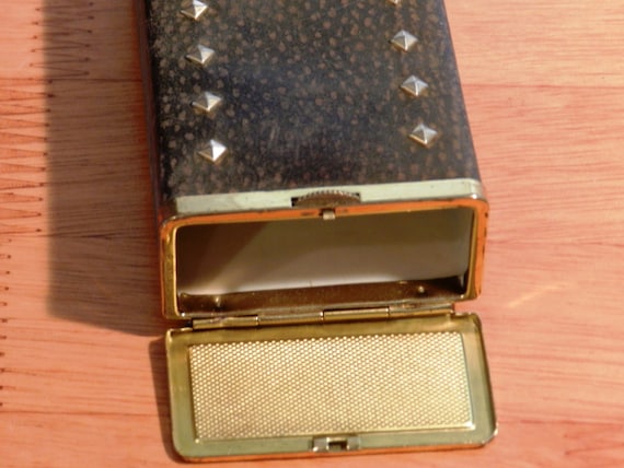 Vintage Gold Tone Basket Weave Compact Metal Cigarette Case Cosmetics Purse