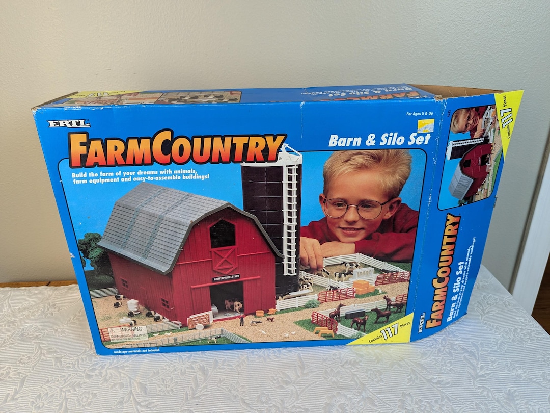 Vintage ERTL Farm Country Barn Silo Set #4242 From 1995 Used in Box 04662 