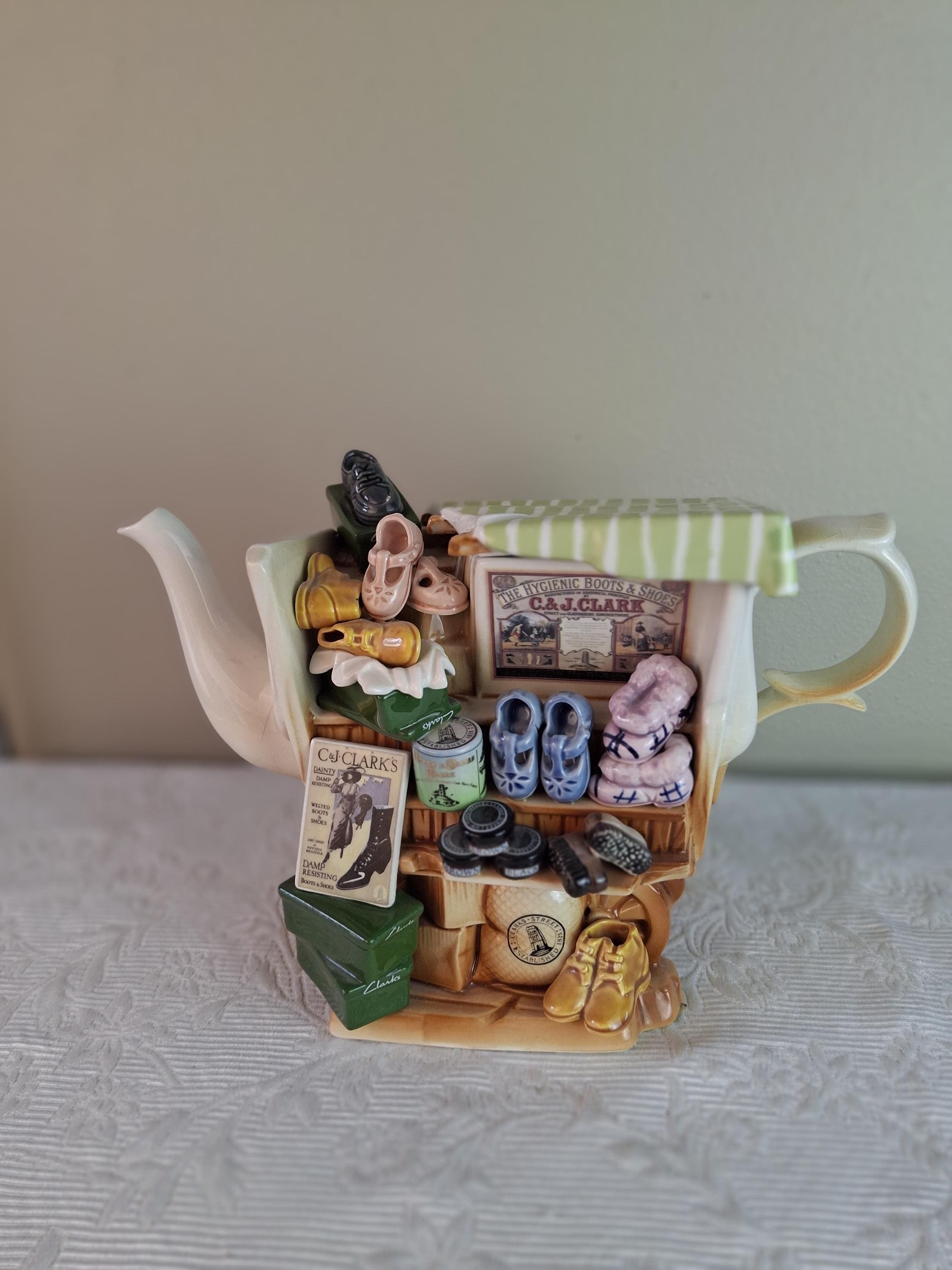 Paul Cardew Teapot Signed - Etsy