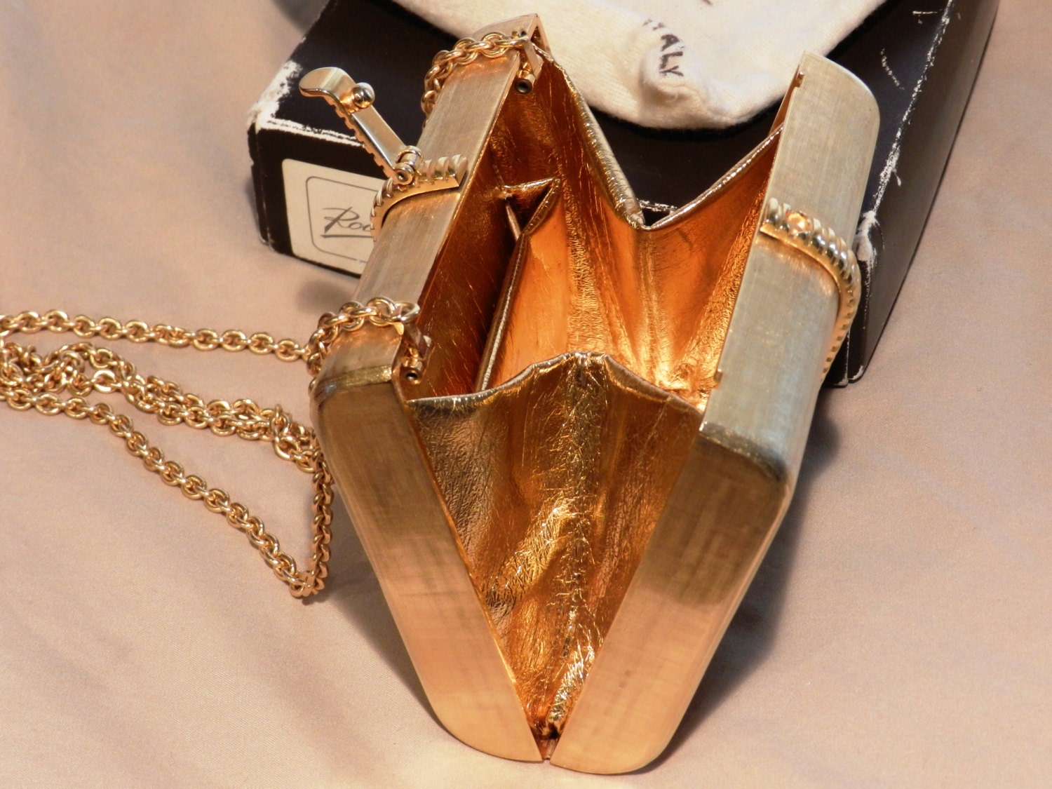Rodo ゴールド クラッチバッグ RODO clutch gold tone box bag with sliding chain – Vintage Carwen