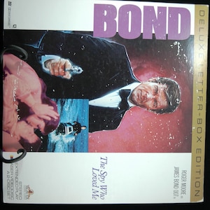 Disco láser de vídeo antiguo de "La espía que me amó" de Ian Fleming con la participación de Roger Moore, edición Deluxe Letter Box, juego de 2 discos 03853