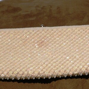 Cartera de mano vintage con cuentas blancas y lentejuelas 03505