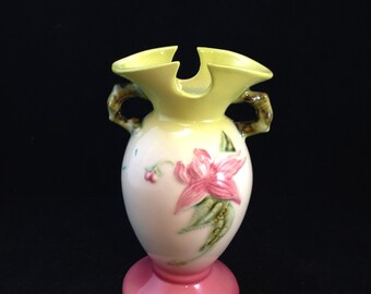 Vintage Hull 2 Handle Vase Wildflower Pattern W4 6 1/2 Inches Tall Pink Flower with Green Leaves on Pink Base and Green Top  04221