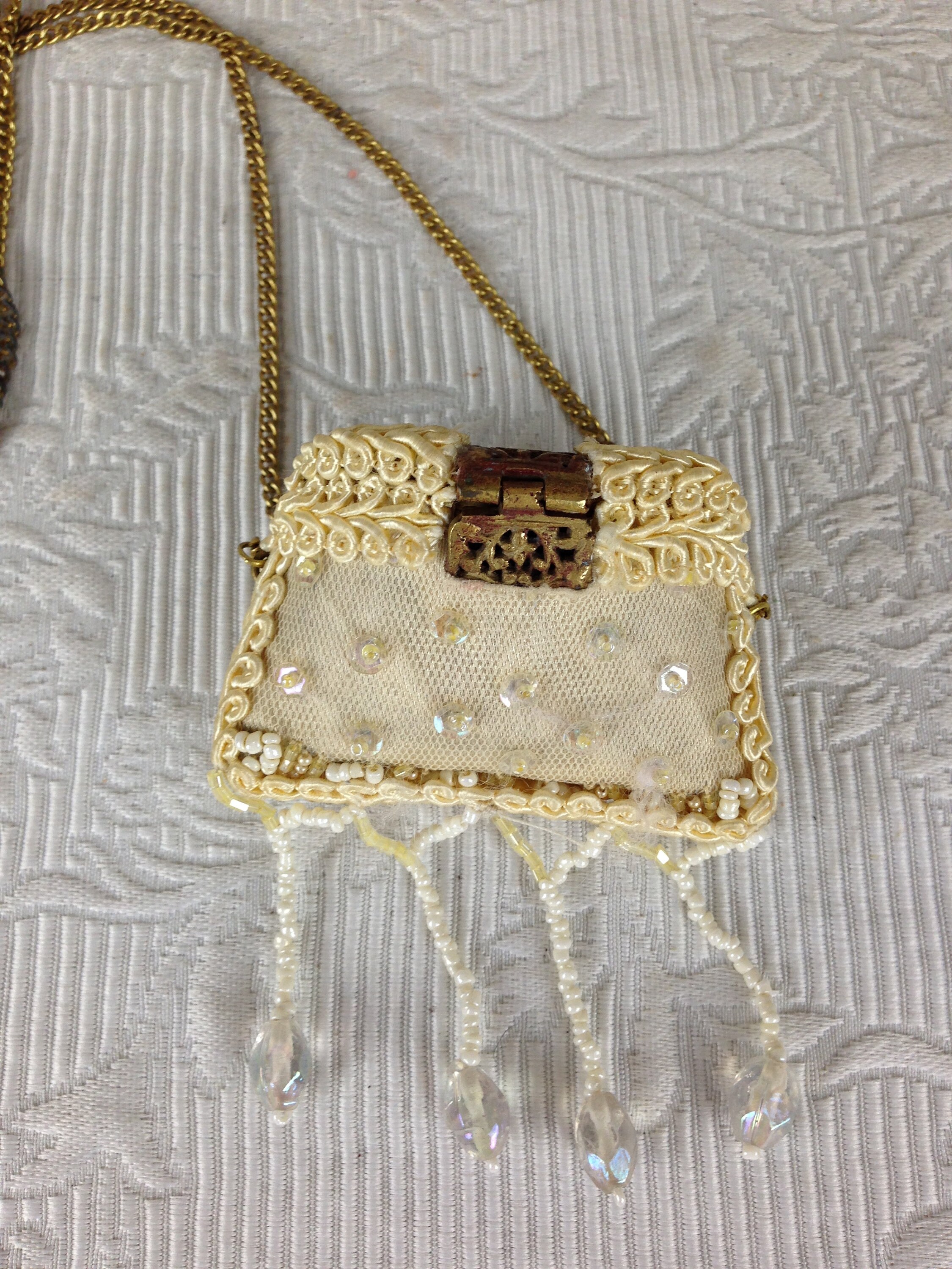 Vintage Small 2 by 3 Inch Beaded Hardcase Coin Purse With Etsy UK