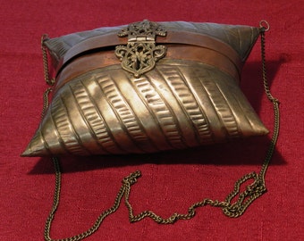 Vintage Brass and Copper Pillow Style Metal Purse            04757