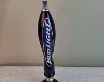 Uchwyt do kranu do piwa Bud Light w stylu vintage, 11 1/2 cala wysokości, niebieski, ze srebrnymi akcentami 05148