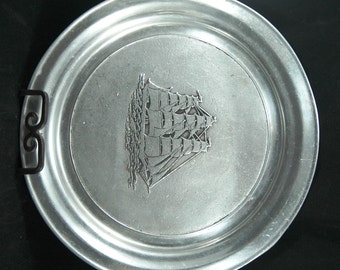 Collectible Armetale Plate Featuring A Full Sail Clipper Ship     03836