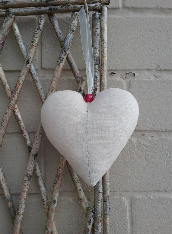 HANDMADE SHABBY CHIC FABRIC HANGING HEART DECORATION PINK FLAMINGO GIFT