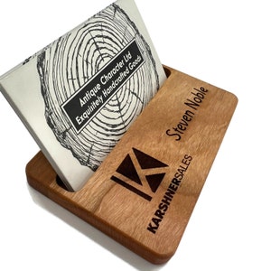 Eleganter Holz-Visitenkartenhalter für Schreibtisch - Ideales Firmengeschenk Holz-Visitenkarte