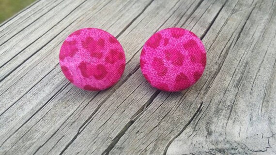 Button Earrings, Cheetah print earrings, Costume Jewelry, Fabric Earrings, Round Earrings, Nickel Free Earrings, Pink Earrings, Animal Print