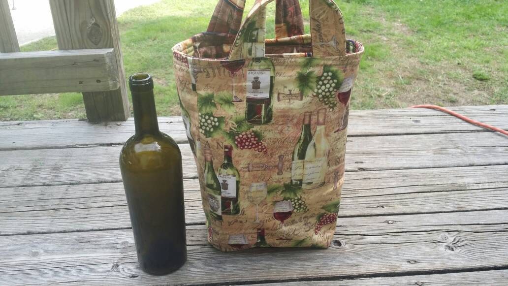 Quilted Wine Tote /Reversible Reusable Washable Wine Bag /Wine Gift Bag