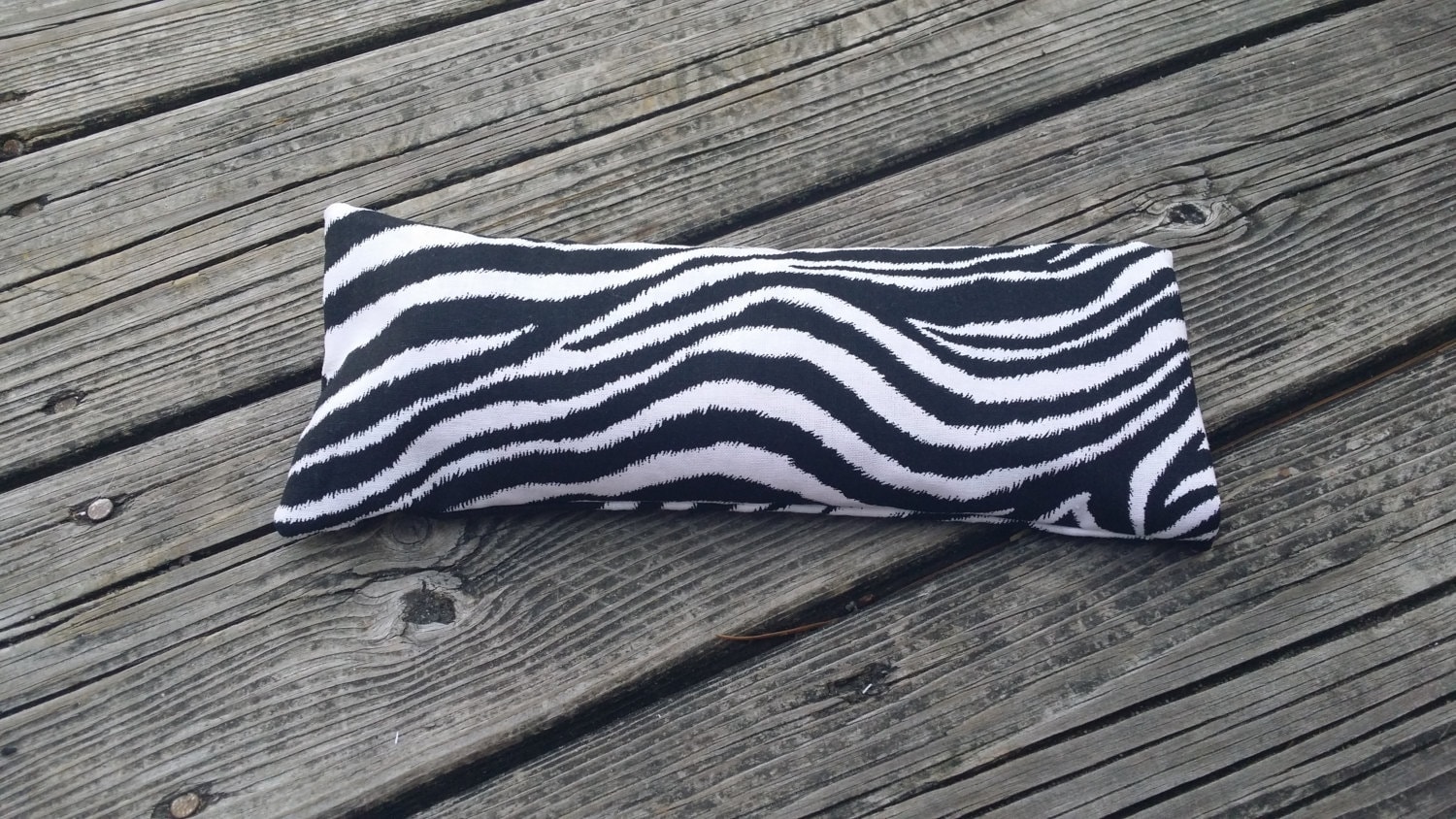 Yoga Eye Pillow / Relaxing Eye Pillow animal prints cover / yoga