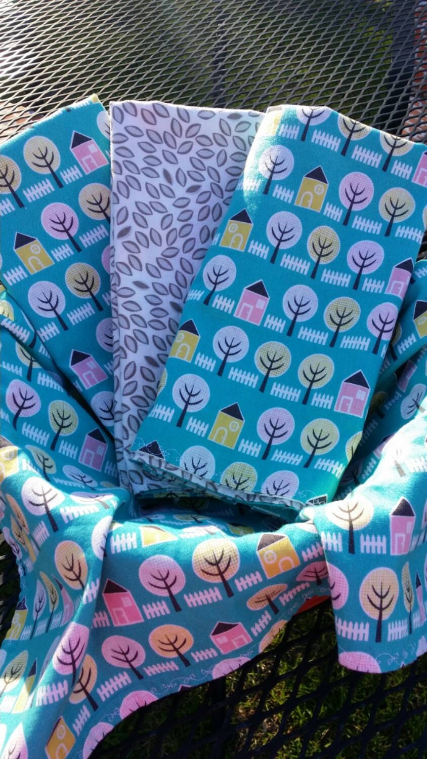 Organic Cotton Napkins /Set of four reversible organic cotton napkins with house and tree design