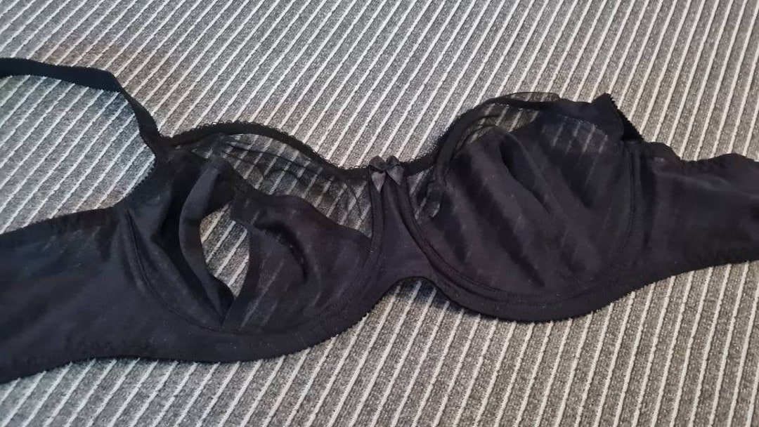 Open Nipples Bra, Room for Nipples, Crotchless Lingerie, Open Cup -   Hong Kong