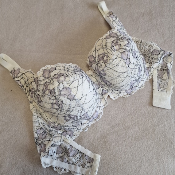 80D, 36D, Open Nipples Bra, Room for Nipples, Crotchless Lingerie