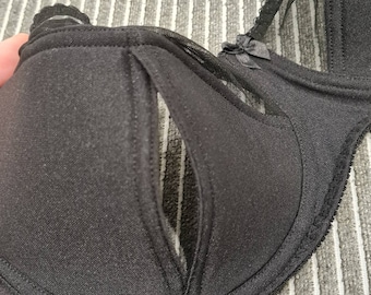 Reggiseno capezzoli aperto, reggiseno imbottito, ferretti, spazio per capezzoli, lingerie senza cavallo, coppa aperta