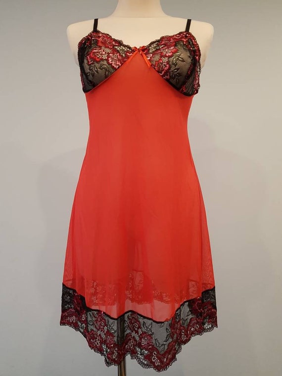 red night wear