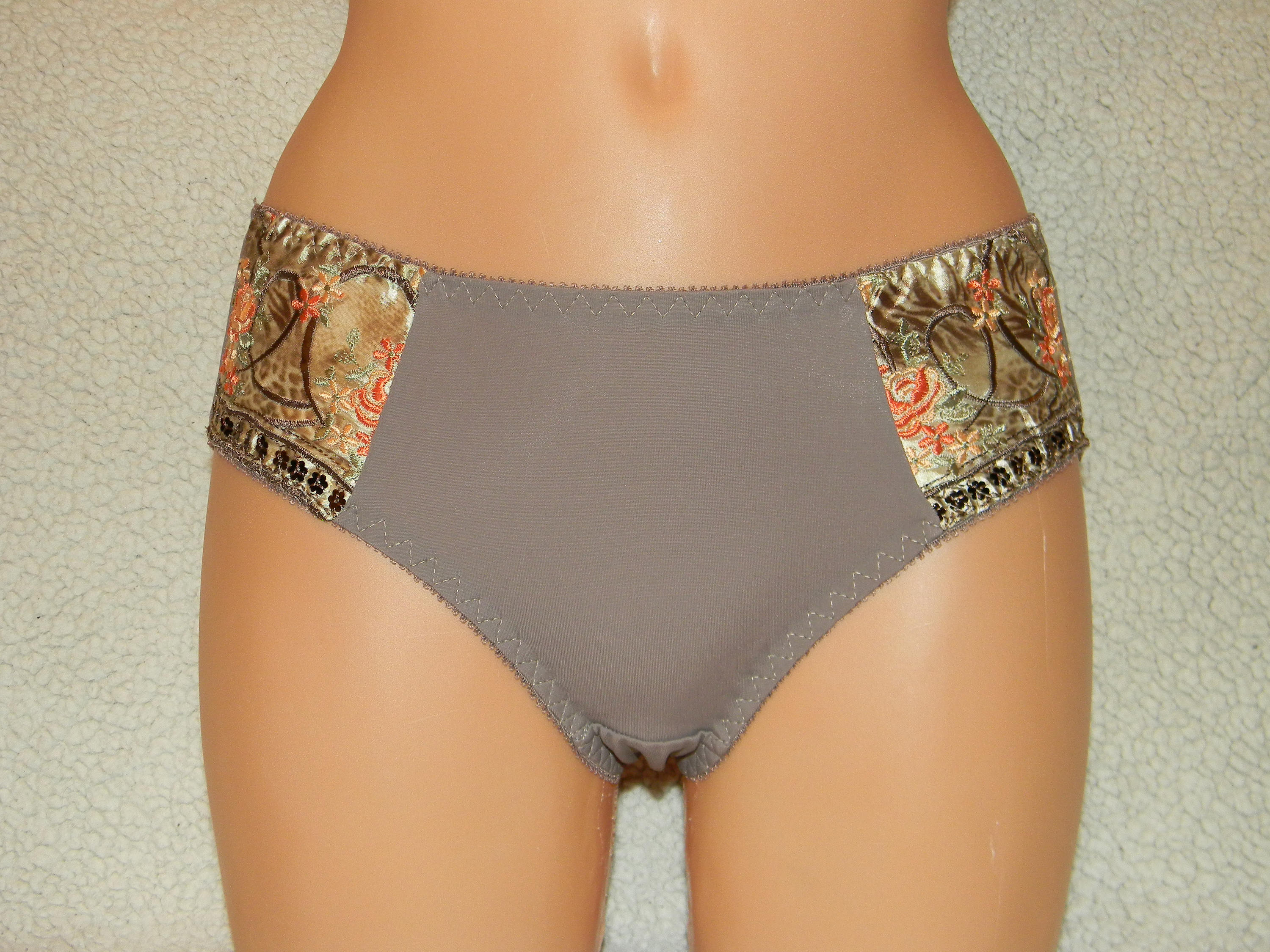 Grey Lingerie Set,sexy Grey Underwear Set,gray Handmade Bra,sexy Lingerie  Set,grey Bra and Panty Set,sexy Red Lingrie,red Bralette,lace