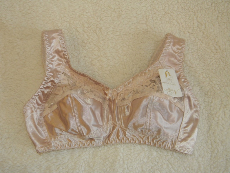 lingerie worldwide shipping