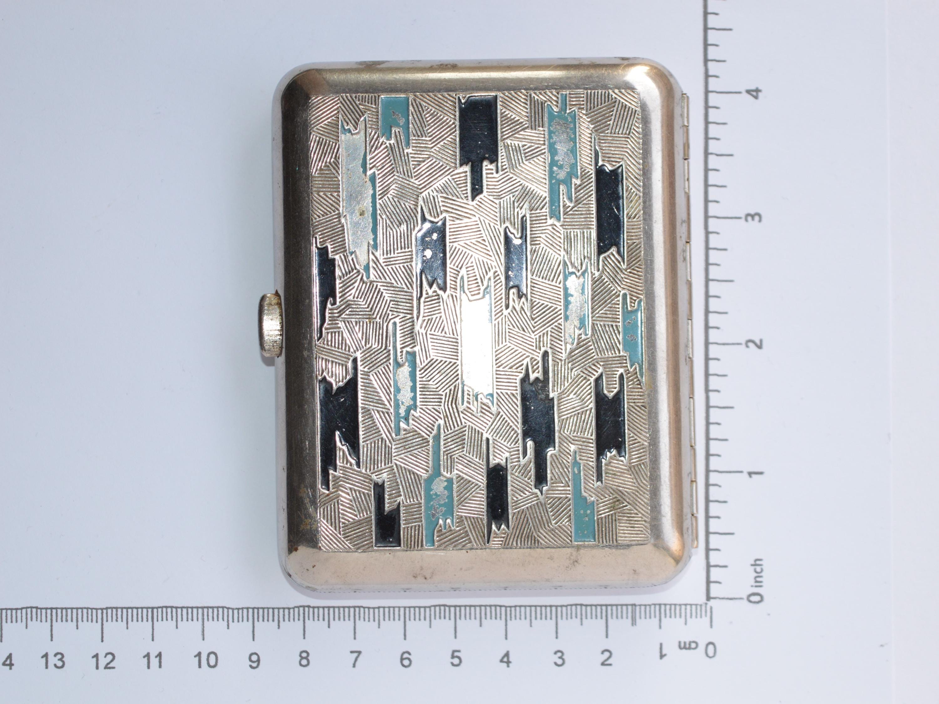 アールデコ調ロシアエナメルシガレットケース、重厚な金属製ボックス