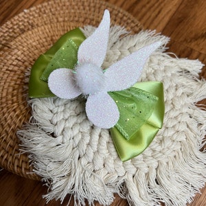 Tinkerbell inspired hairbow peterpan hairbows magical image 2