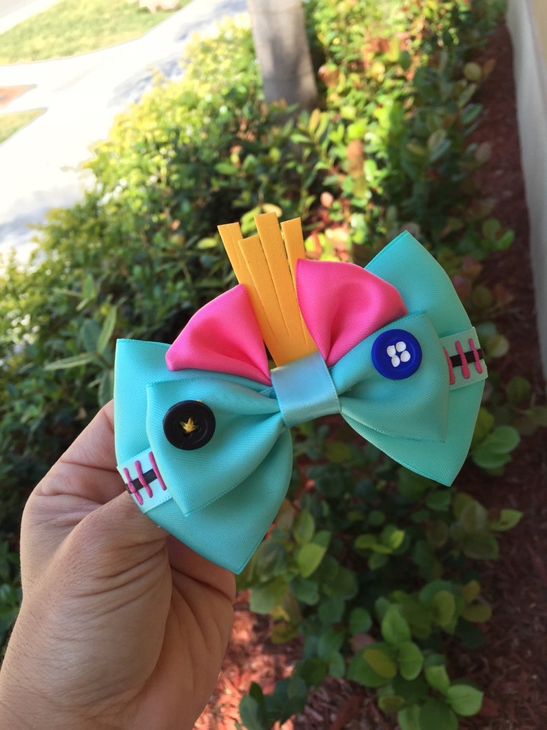 Scrump inspired hairbow image 1