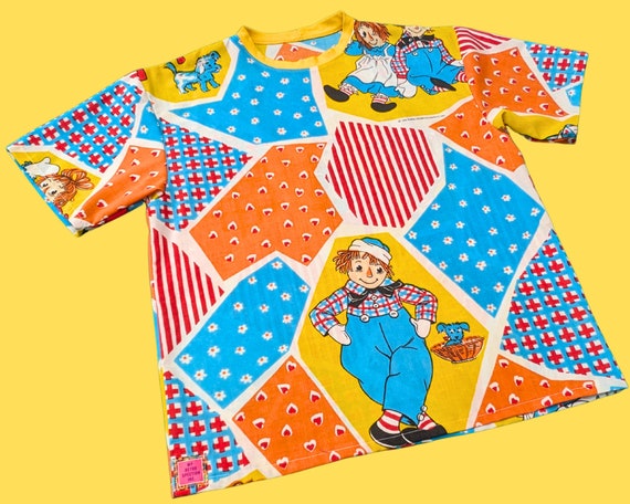 Handmade, Upcycled Raggedy Ann Bedsheet T-Shirt O… - image 1