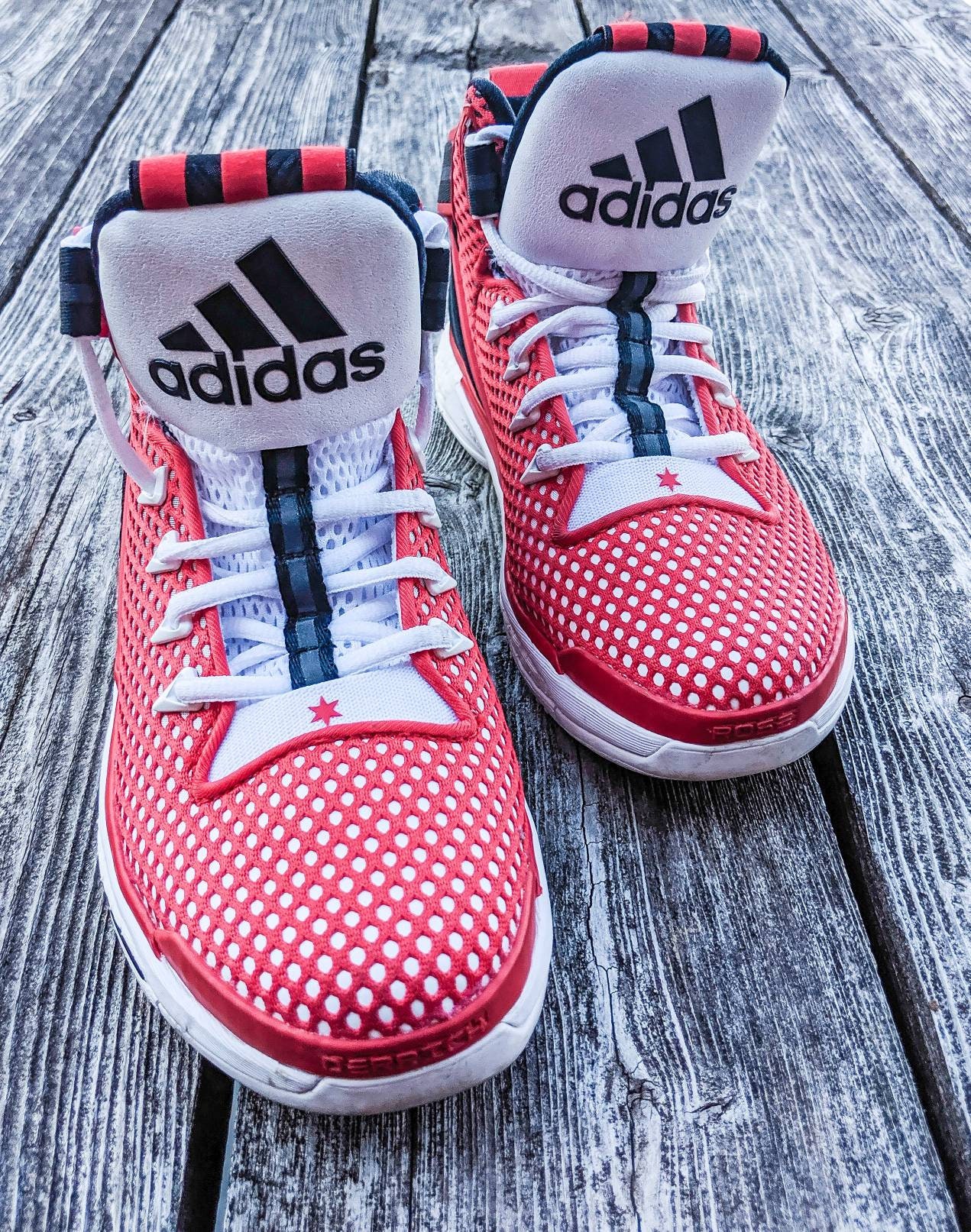 red rose adidas
