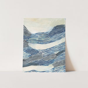 Puede incluir: Impresi&oacute;n de arte abstracto con un patr&oacute;n azul y blanco de l&iacute;neas y puntos, que se asemeja a una cordillera.