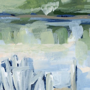 Pode incluir: Pintura abstrata com um tema de paisagem. A pintura apresenta uma variedade de tons de azul, verde e branco. As pinceladas s&atilde;o vis&iacute;veis e criam um efeito texturizado.