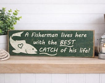 Distressed Wooden Fisherman Sign, Lake House Decor (5.5x18x.75in)