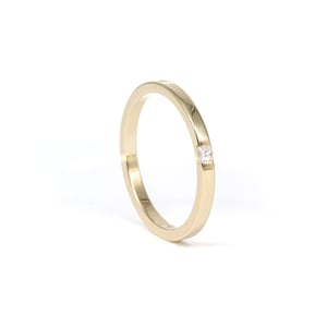 Yellow gold ring with princess diamond / 18k gold  / diamond ring / yellow gold ring / yellow gold band / diamond ring / stacking ring band