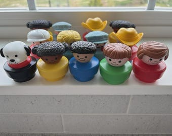 Vintage Chunky Fisher Price Little People Lot of 13