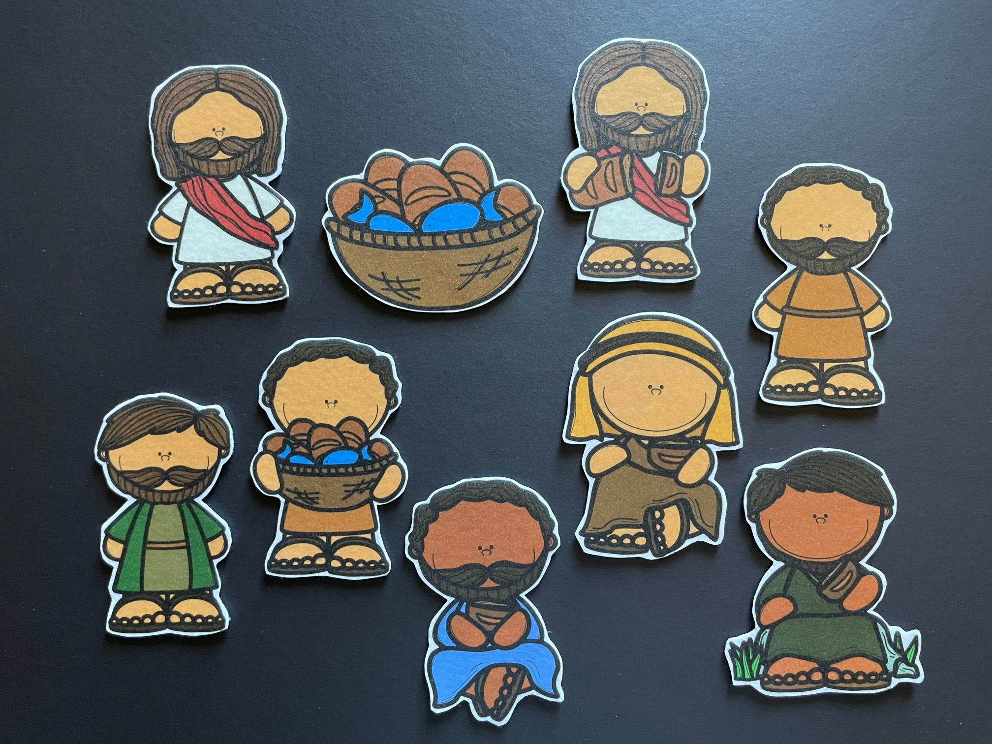 Jesus Feeds the 5000 Bible Felt Pieces  // Flannel Board Pieces  // Preschool  // Sunday School //