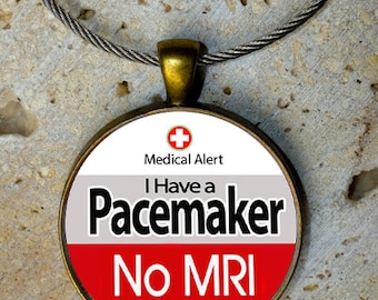 Medic Alert, Medical Alert Bag Tag - Pacemaker - No MRI, Medical Alert, Backpack Tag, Bag Tag,Sports Bag Tag, Keyring, Keychain